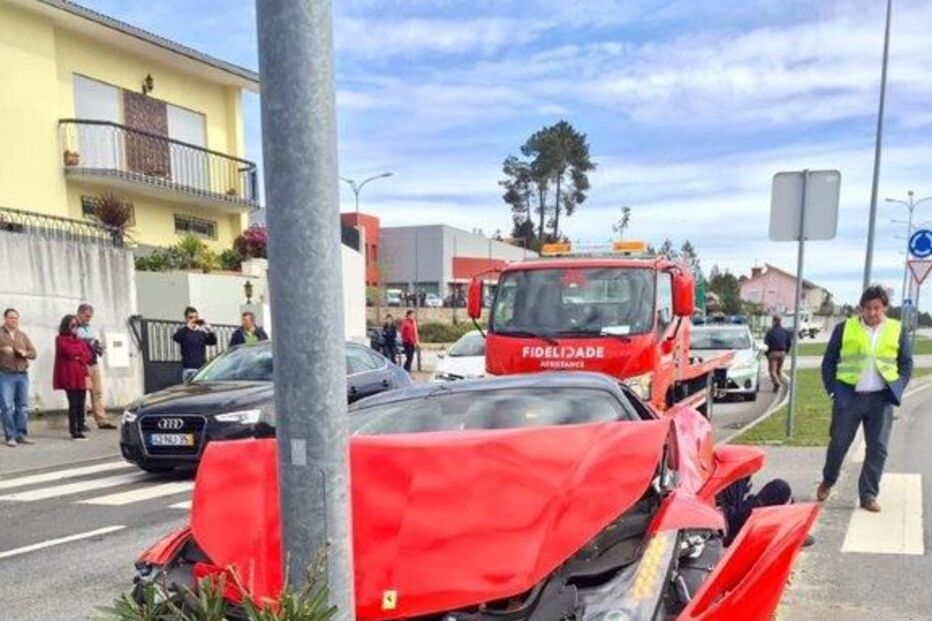 Ferrari, Poste, Viseu
