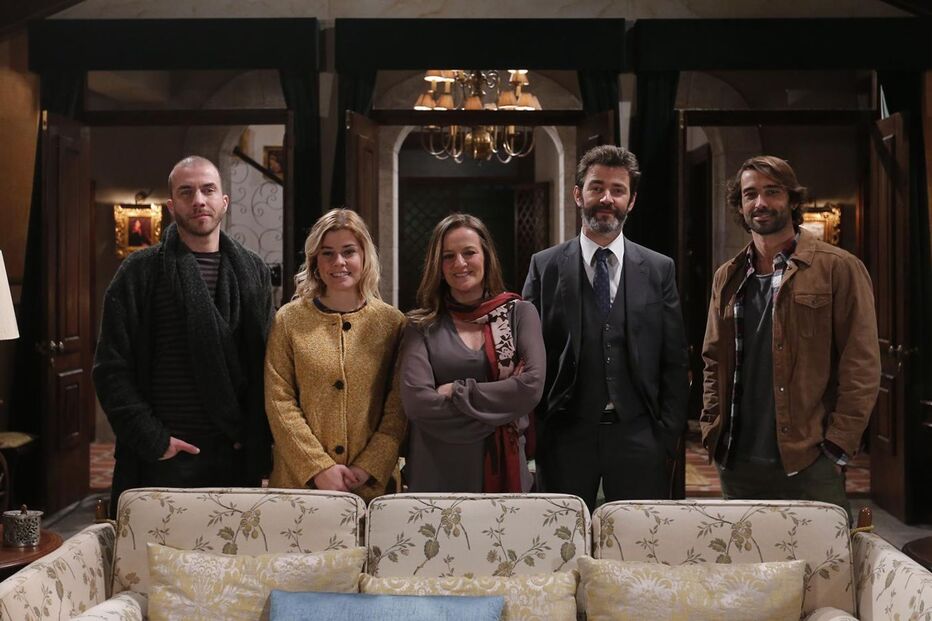 elenco, Coração D'Ouro