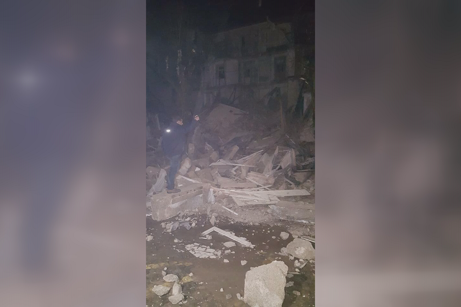 21-04-2016_11_06_32 Still0421_00003.jpg