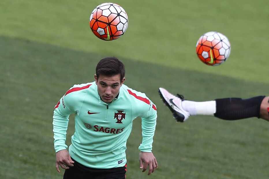 Cédric, Campeonato da Europa, França, Southampton, Inglaterra, futebol
