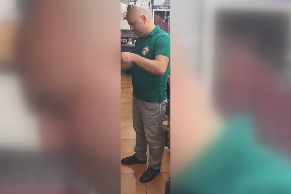 Mustafa Kartal, Palácio dos Kebabs