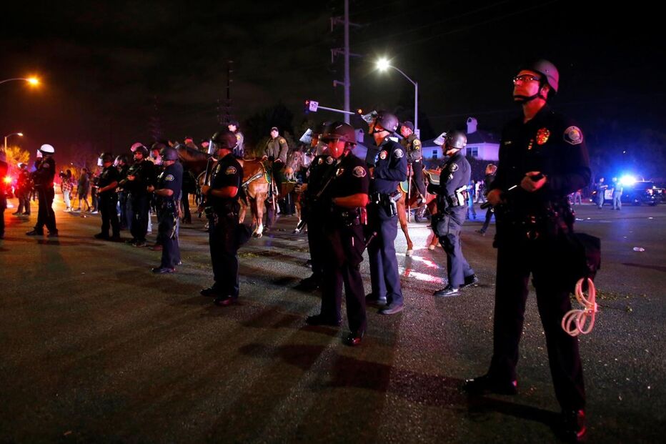 Donald Trump, confrontos, comício, Califórnia, política, Orange County