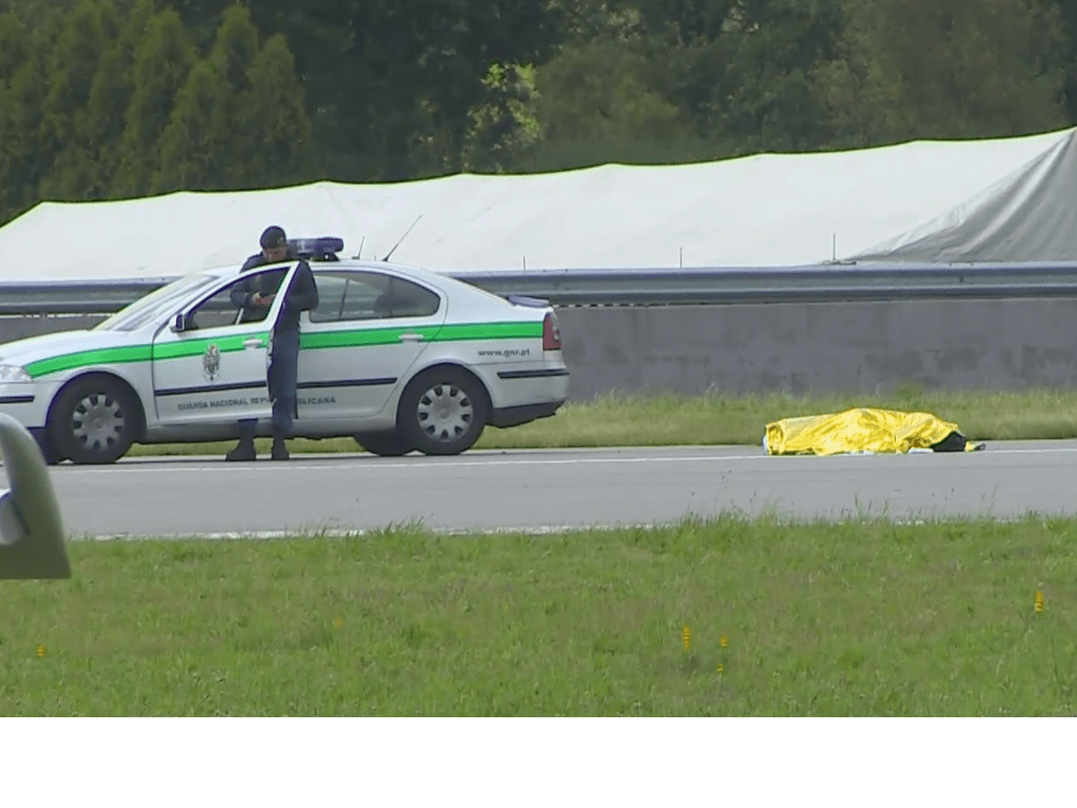 Mulher cai de paraquedas junto ao aeródromo em Braga