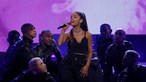Ariana Grande cancela espetáculo