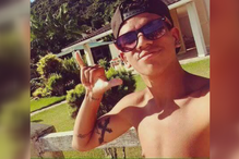 27-05-2016_21_37_31 Still0527_00006.jpg