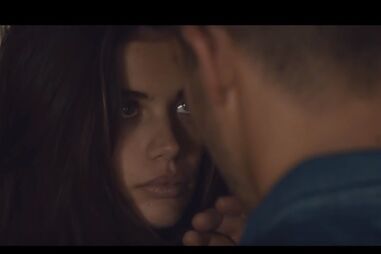 Nick Jonas - 'Chainsaw' (com Sara Sampaio)
