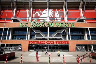 Twente, despromoção, Segunda Divisão, Federação Holandesa de Futebol, Doyen Sports, futebol