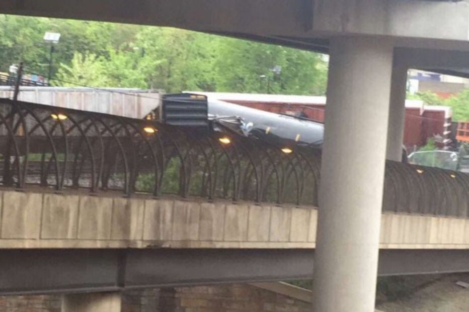 Avenida Rhode Island Avenue, Washington, comboio, material perigoso