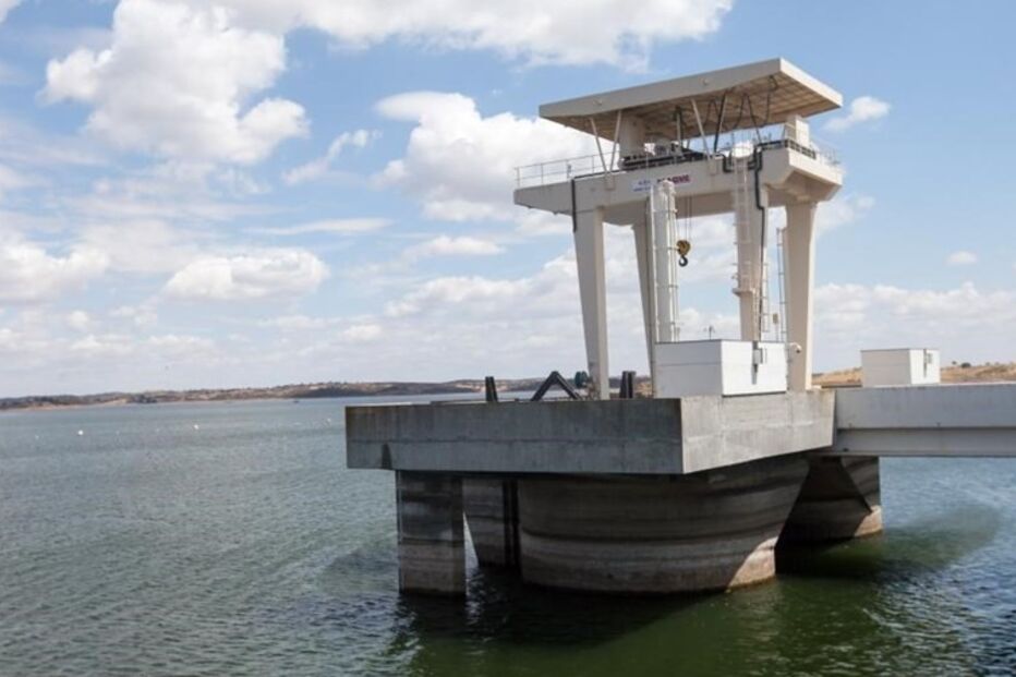 Armazenamento, barragens, água, bacias hidrográficas, abril