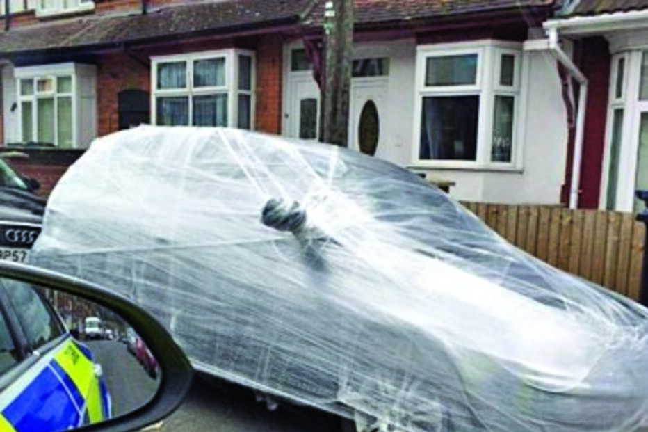carro, embrulhado, película aderente, Reino Unido