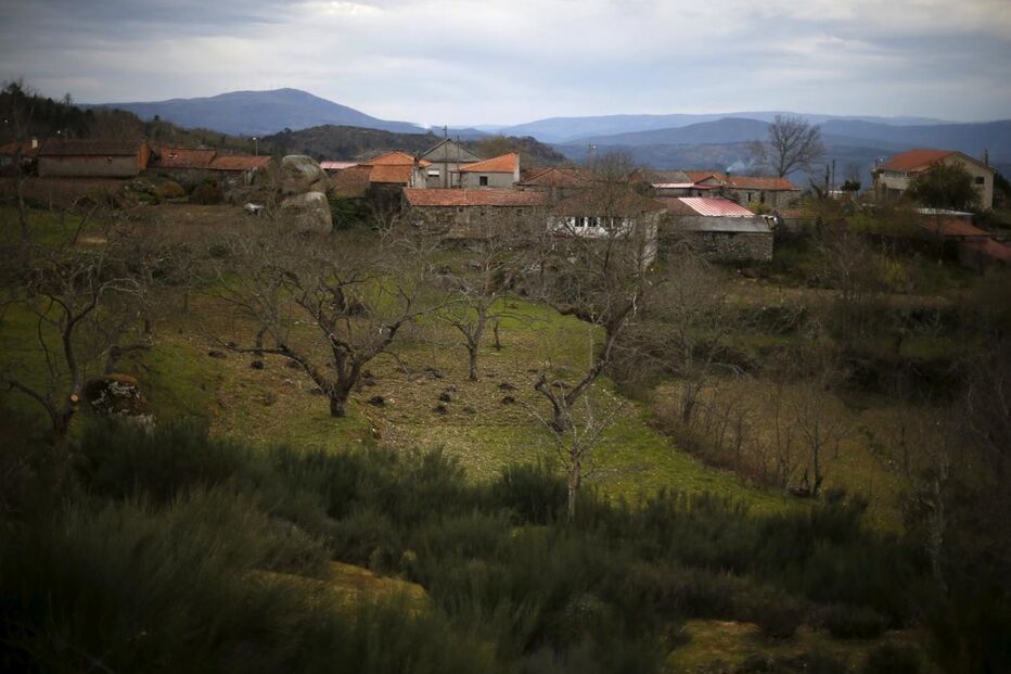 Agrações, Póvoa de Agrações, Chaves, abandono, emigração