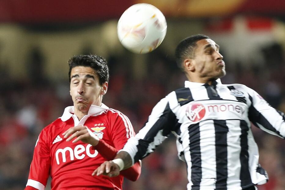 Marveaux, Desporto, Futebol, Newcastle