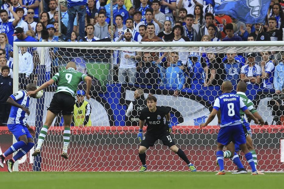 Casillas, FC Porto, Desporto, Futebol