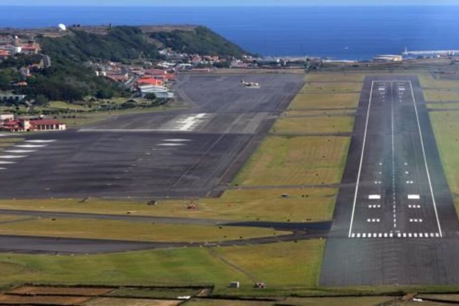 Base das Lajes