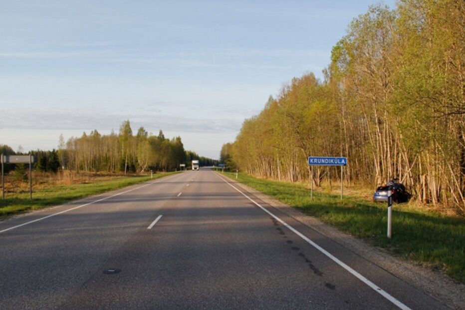 Estónia, acidente, português