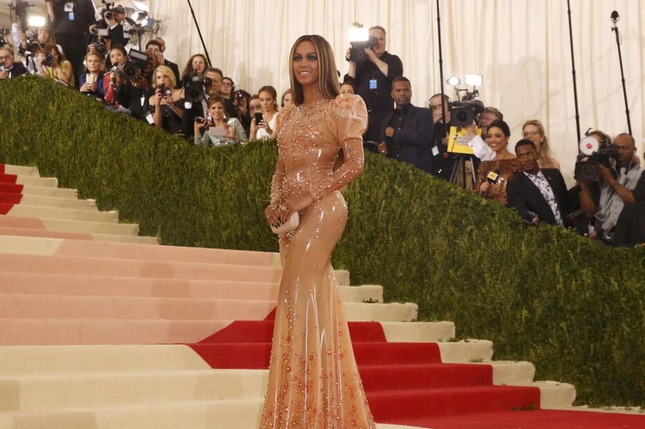 Beyoncé, Met Gala, Atsuko Kudo, Riccardo Tisci, Givenchy, Metropolitan Museum, artes, cultura e entretenimento