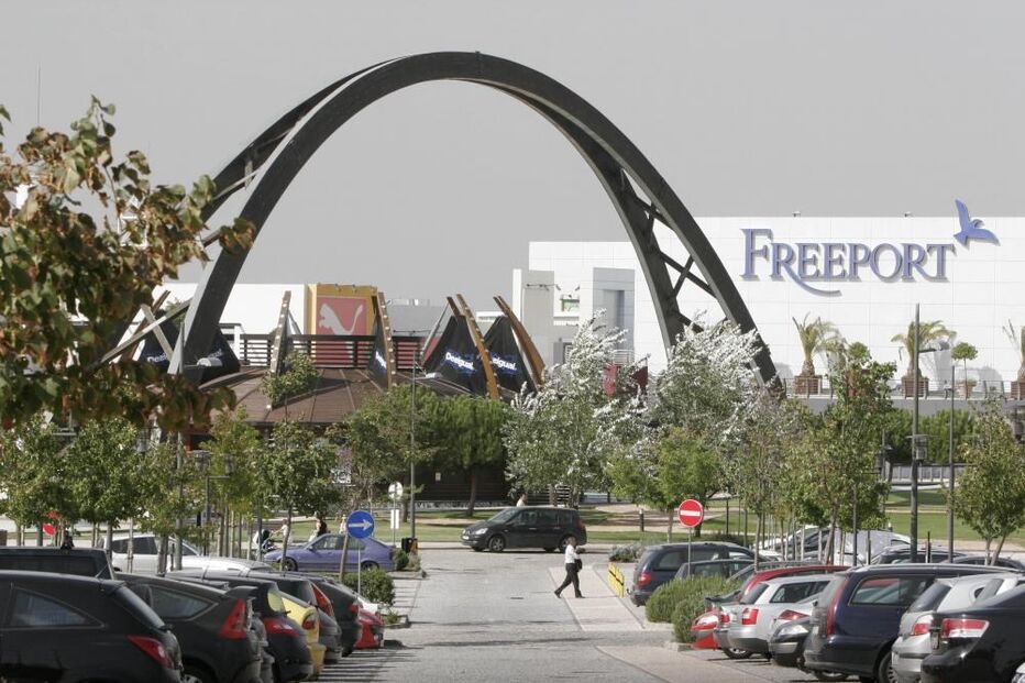 Freeport, Alcochete, política, grandes empresas