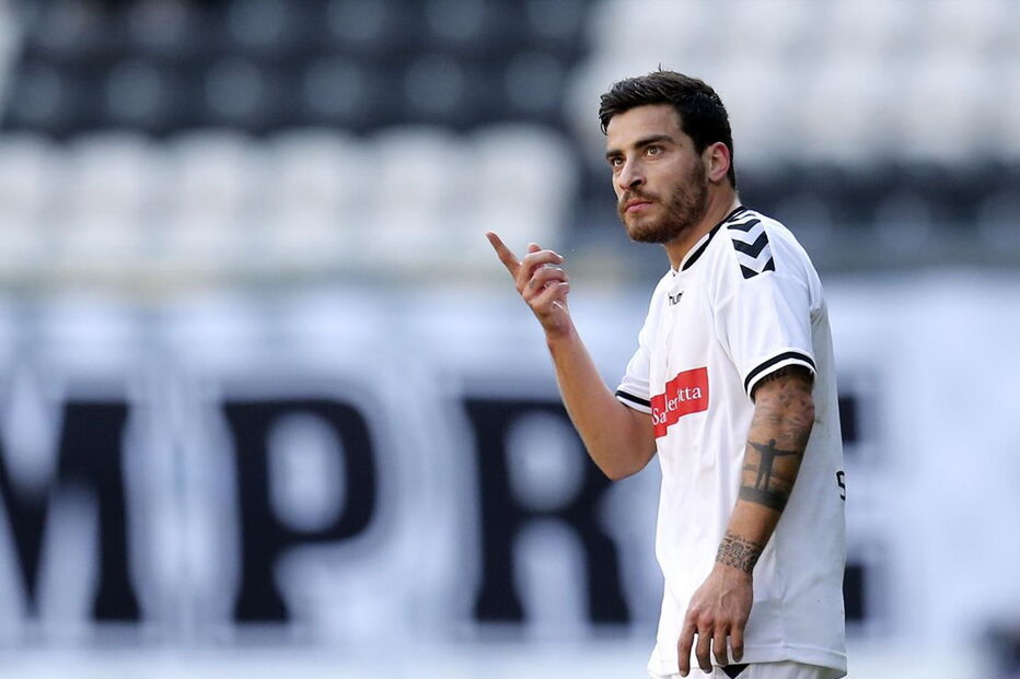 Salvador Agra, Nacional da Madeira, Desporto, Futebol