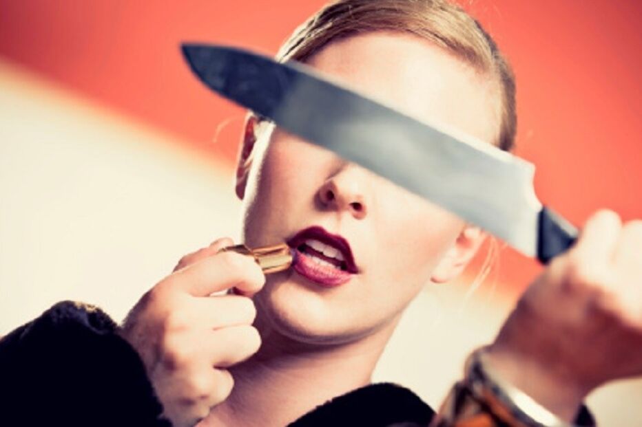 12-05-2016_19_09_30 esfaqueia.jpg