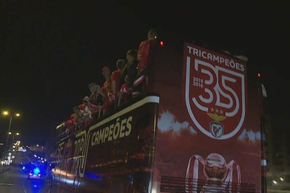 Benfica, Adeptos, Estádio da Luz, Campeonato, Desporto, Futebol, Marquês de Pombal