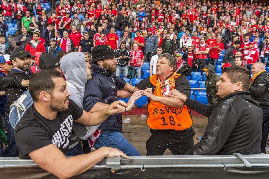 Rixa, Sevilha, Liverpool, Liga Europa, futebol