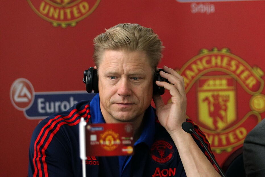 Peter Schmeichel, José Mourinho, Manchester United, Louis Van Gaal, futebol