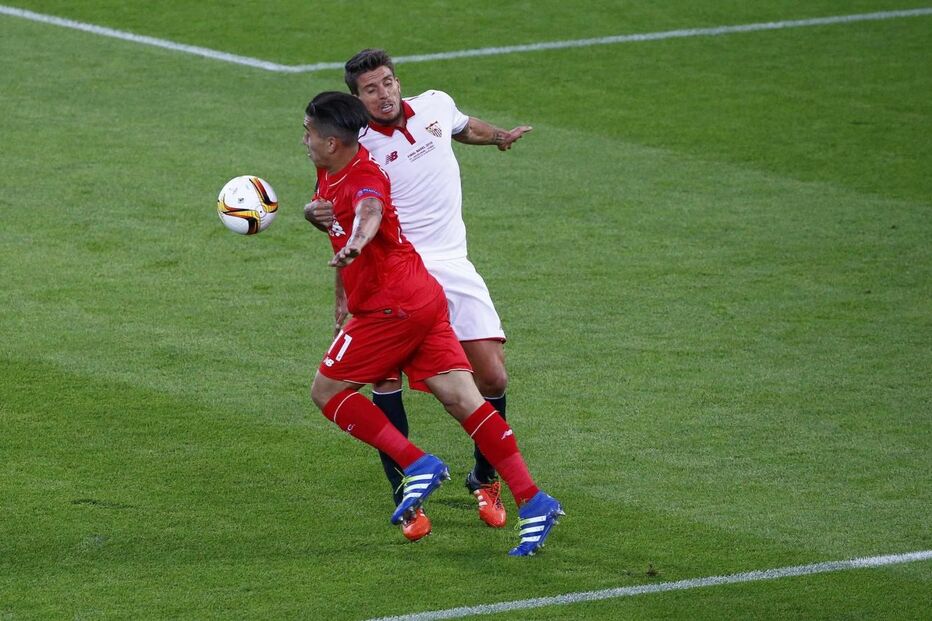 Daniel Carriço, Sevilha, Futebol, Desporto