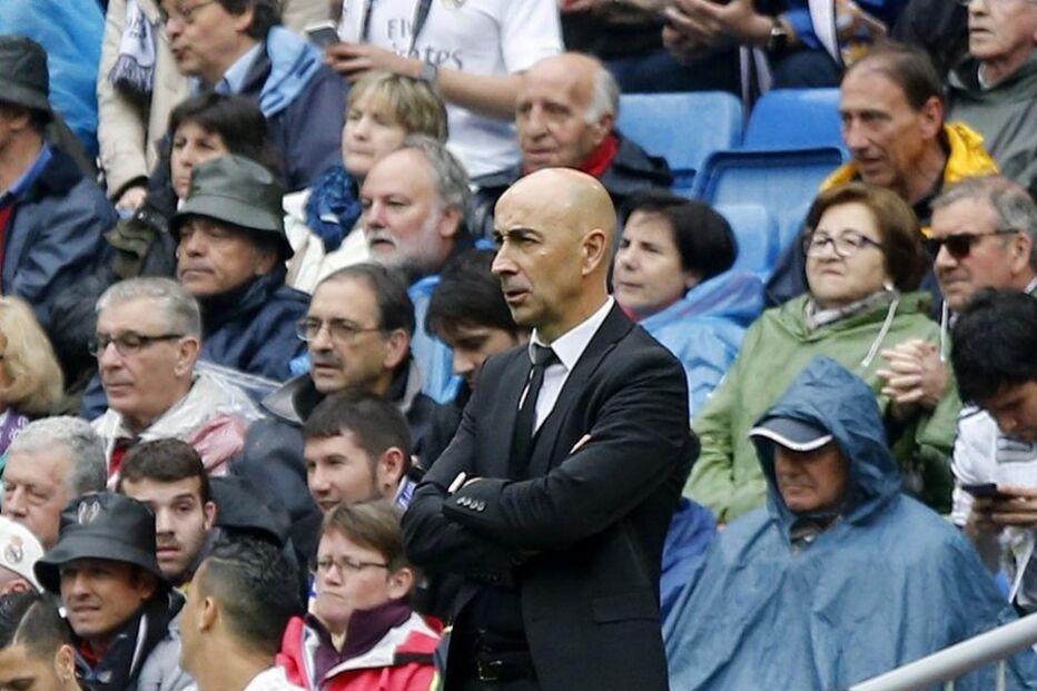 Pako Ayestaran, Desporto, Futebol, Valência