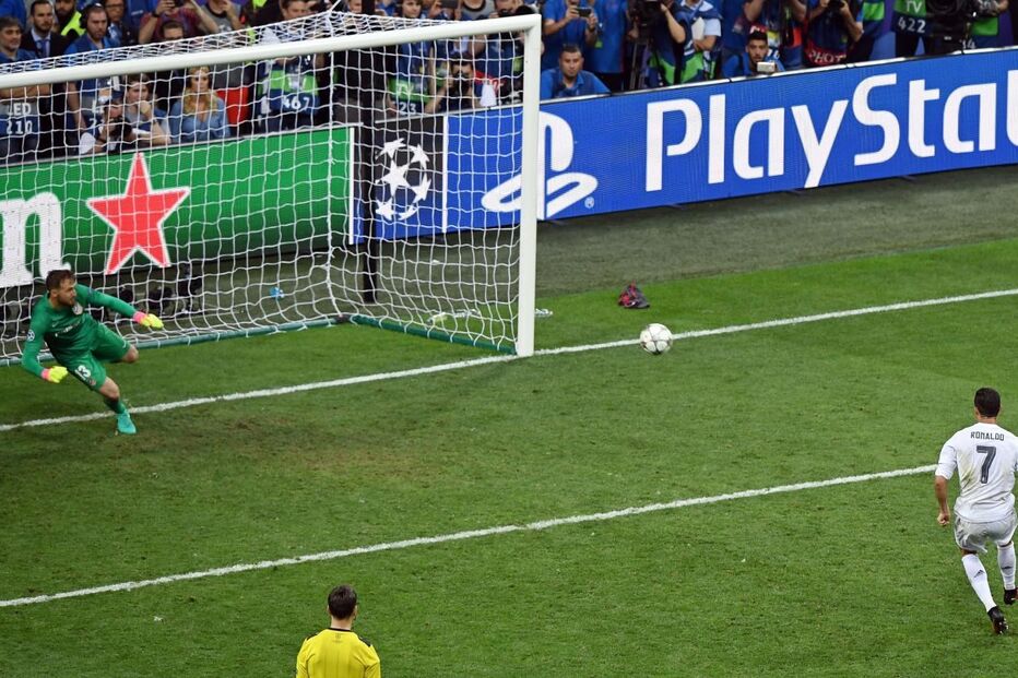 Cristiano Ronaldo, real madrid, barcelona, futebol, desporto, portugal, seleção nacional 