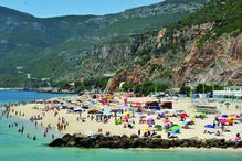 Moradores e Estado unem-se contra tentativa de privatização das praias da Arrábida. Veja agora na CMTV
