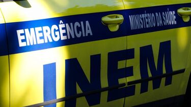 Um morto e três feridos graves em despiste de automóvel em Ferreira do Alentejo