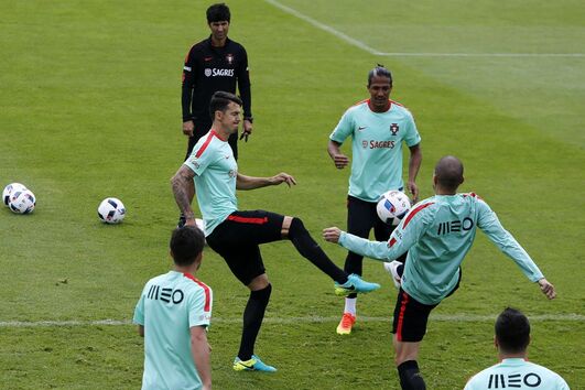 Bruno Alves, João Moutinho, futebol, Seleção, seleção nacional, Portugal, Marcoussis, França