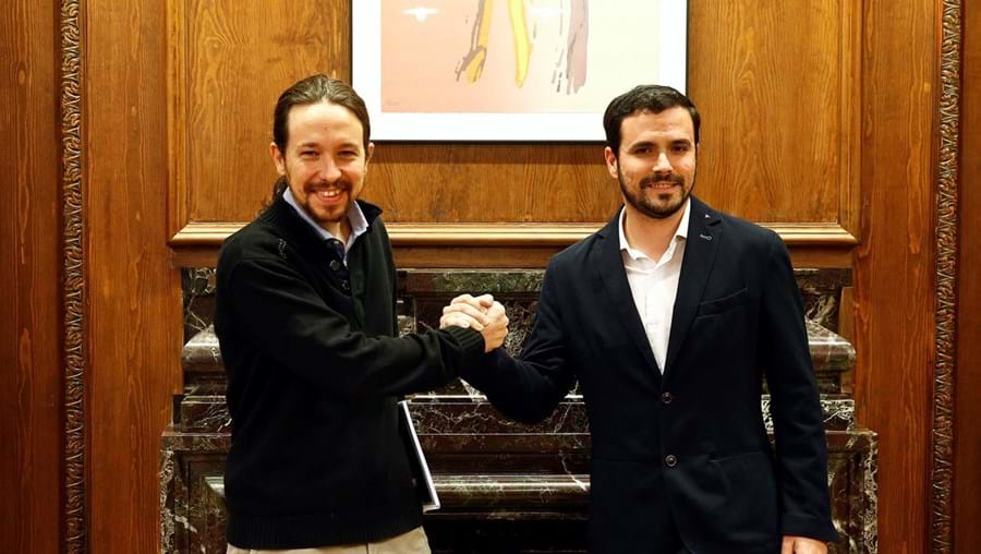 Iglesias e Alberto Garzón criaram o Unidos Podemos, que junta Podemos e Esquerda Unida para liderar a esquerda