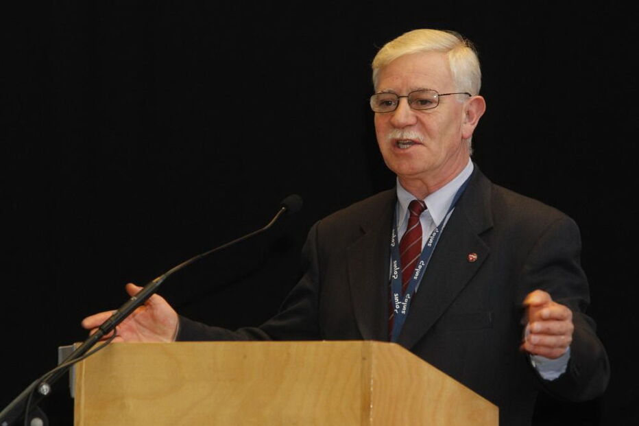 Federação de Sindicatos da Administração Pública, FESAP, José Abraão, 35 horas, trabalho, política, economia, negócios e finanças, greve