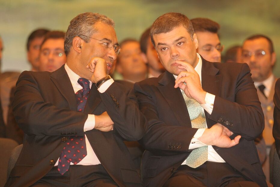 António Costa, Ascenso Simões