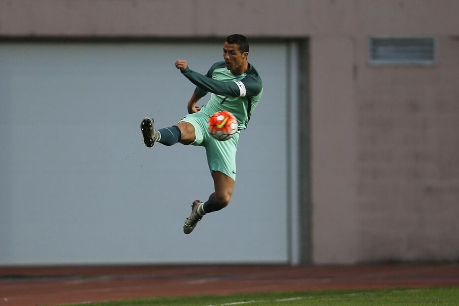 Cristiano Ronaldo, real madrid, barcelona, futebol, desporto, portugal, seleção nacional 