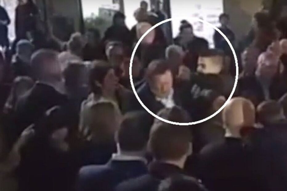 Mariano Rajoy, Governo de Espanha, agressor, Tribunal de Menores de Pontevedra, crime, lei e justiça