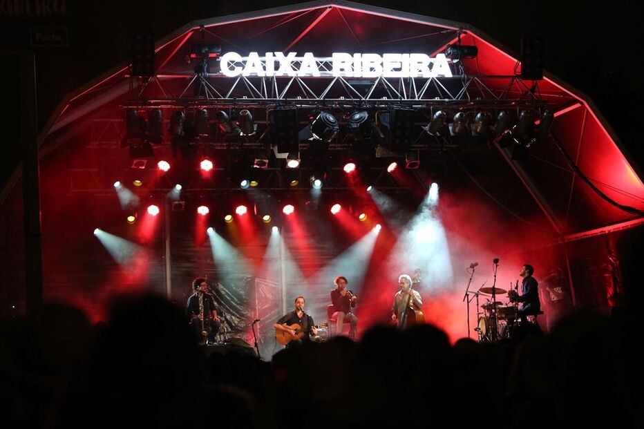 Douro, Porto, Caixa Ribeira, António Chainho, Mafalda Arnauth e Paulo, Paulo de Carvalho, Miguel Sousa