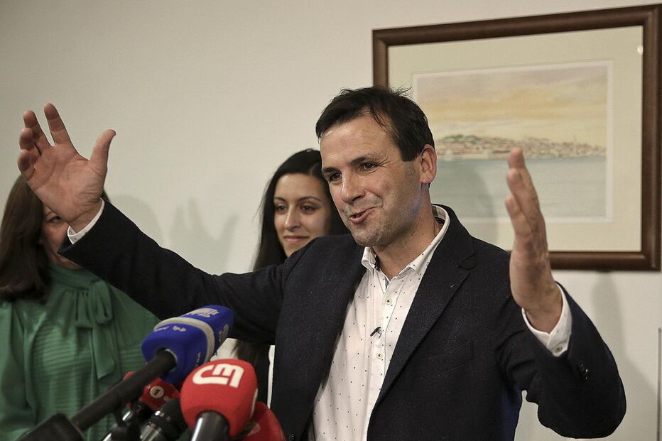 Vitorino Silva, Tino de Rans, partido, política, partidos e movimentos