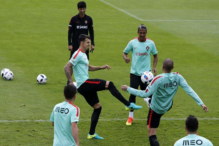 Bruno Alves, João Moutinho, futebol, Seleção, seleção nacional, Portugal, Marcoussis, França