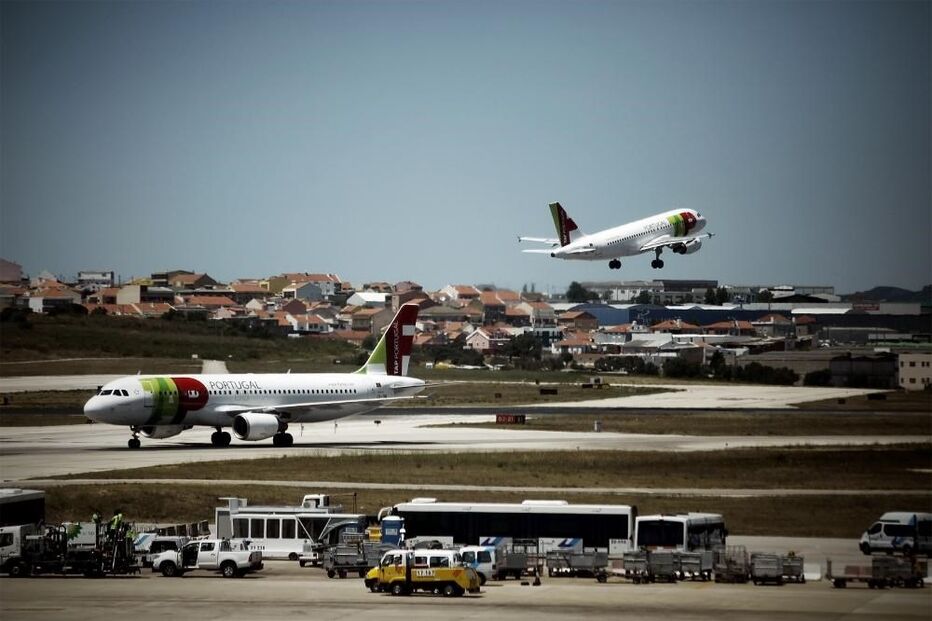 Aeroporto Humberto Delgado, Lisboa, Aeroportos, ANA, pista, encerramento