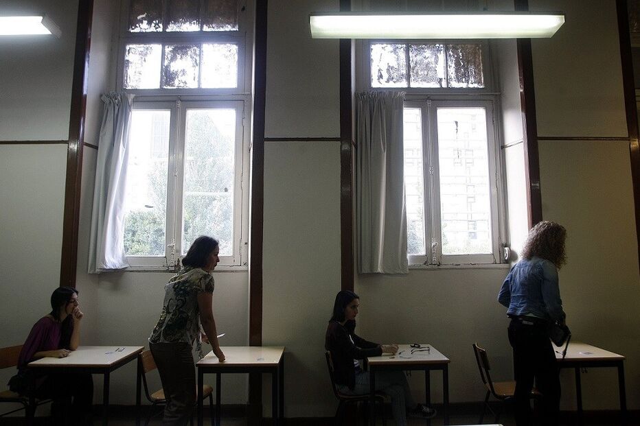 exames nacionais, estudantes, escolas, alunos, 