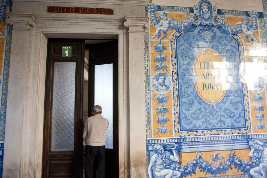 Tribunal de Coimbra, Cantanhede, julgamento, abuso sexual, crime, lei e justiça