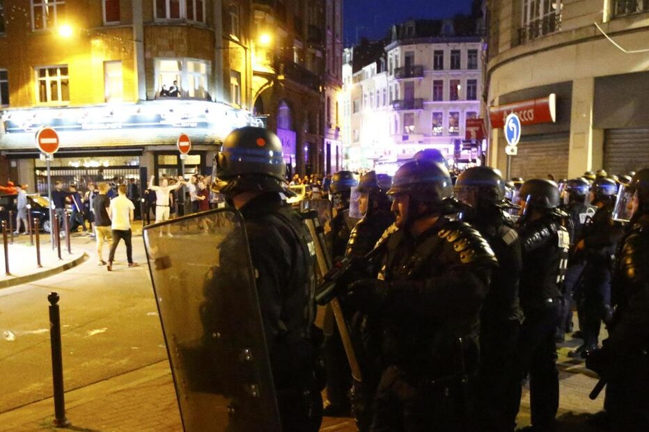 Lille, França, confrontos, adeptos, Inglaterra, polícia, detenções