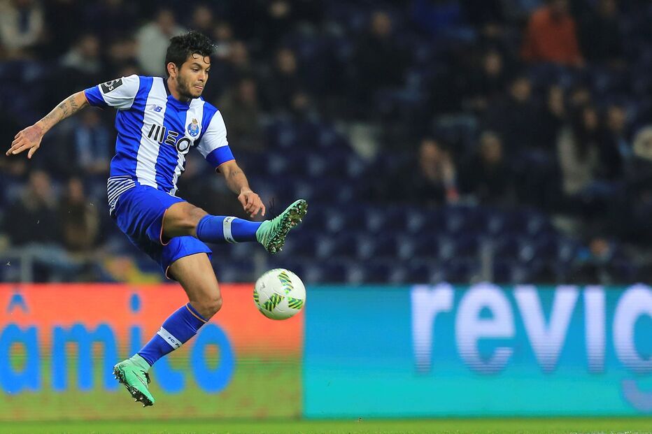 Corona, FC Porto