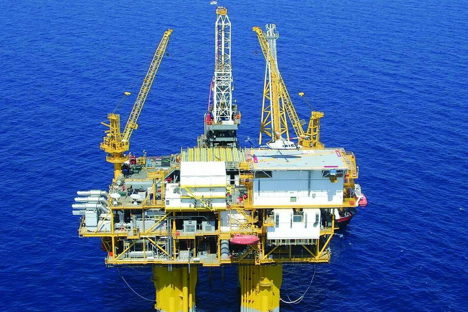 Explorações de petróleo e gás ensombram verão 