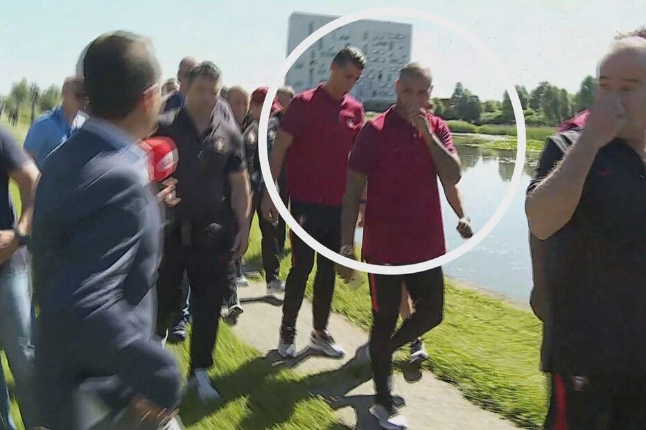 22-06-2016_11_57_56 00D6F049.jpg