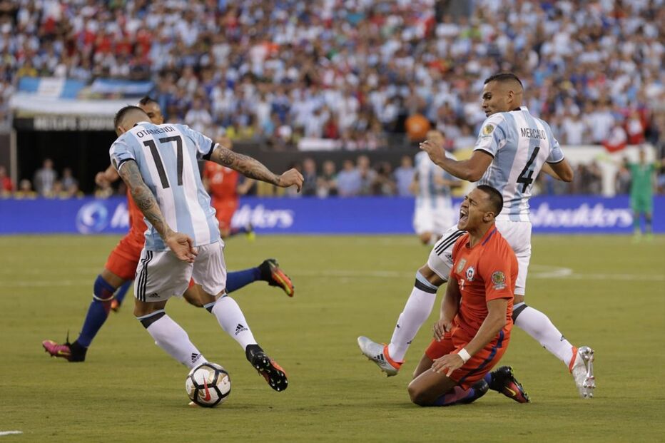 Alexis Sánchez, Desporto, Futebol, Chile