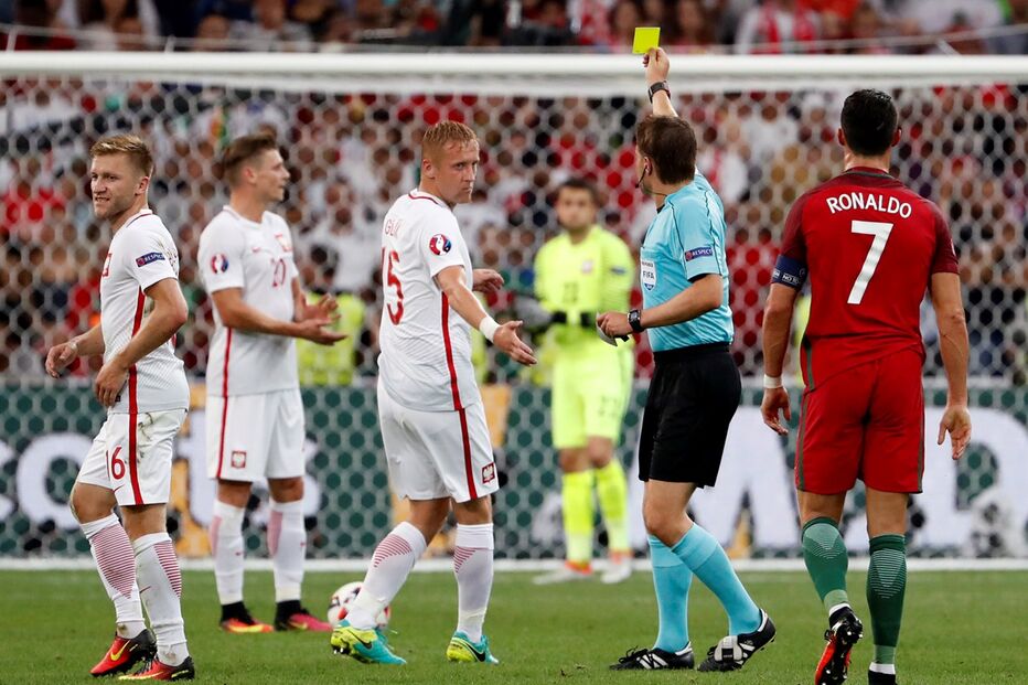 30-06-2016_21_28_53 2016-06-30T202632Z_110319992_MT1ACI14464271_RTRMADP_3_SOCCER-EURO-POL-POR.JPG