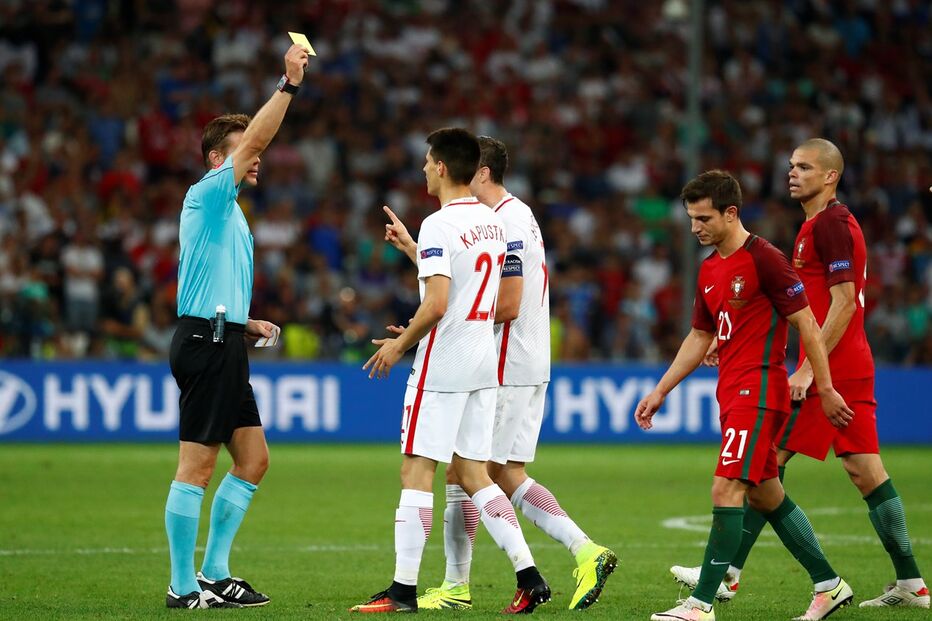 30-06-2016_21_49_46 2016-06-30T204821Z_110321301_MT1ACI14464340_RTRMADP_3_SOCCER-EURO-POL-POR.JPG